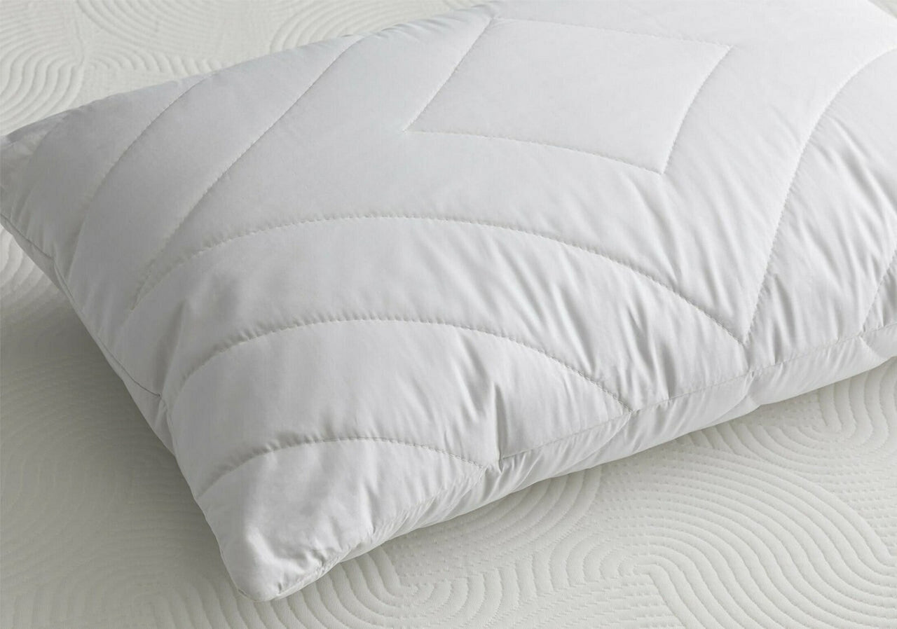 Everdene Pillow - Closeup